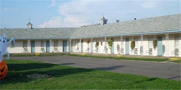 Theater Motel image 1