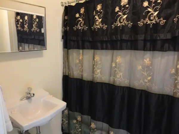 Theater Motel 10